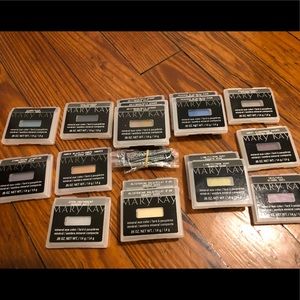 Mary Kay eye shadow - 17